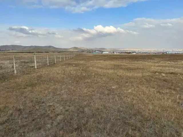 Монгол Улсын дархан хилийн зурваст газарт 34,227 га газар олгосон өмнөх Засгийн газрын хууль бус тогтоолыг хүчингүй болголоо